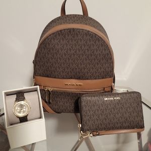 MICHAEL KORS SET